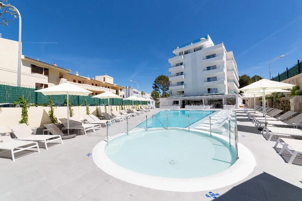 Pool, Sky Senses Don't use, Majorca