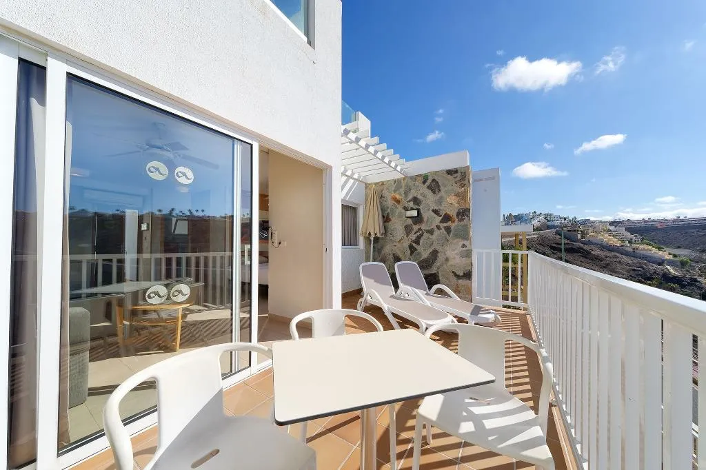 JUNIOR SUITE WITH BALCONY Room, Servatur Altamadores, Gran Canaria