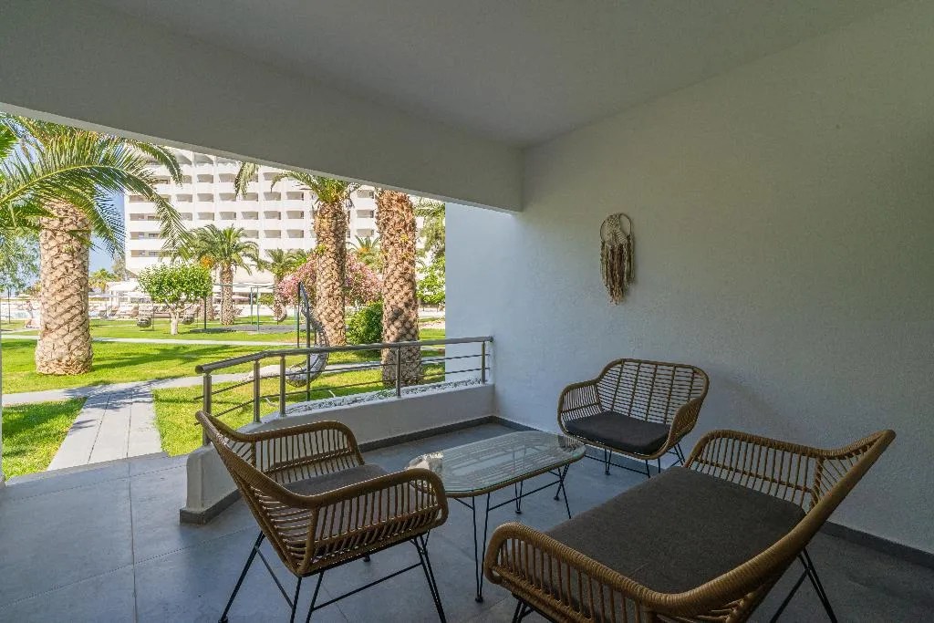FAMILY ROOM TWO BEDROOMS ONE BATHROOM Room, Club Beyy Resort, Izmir