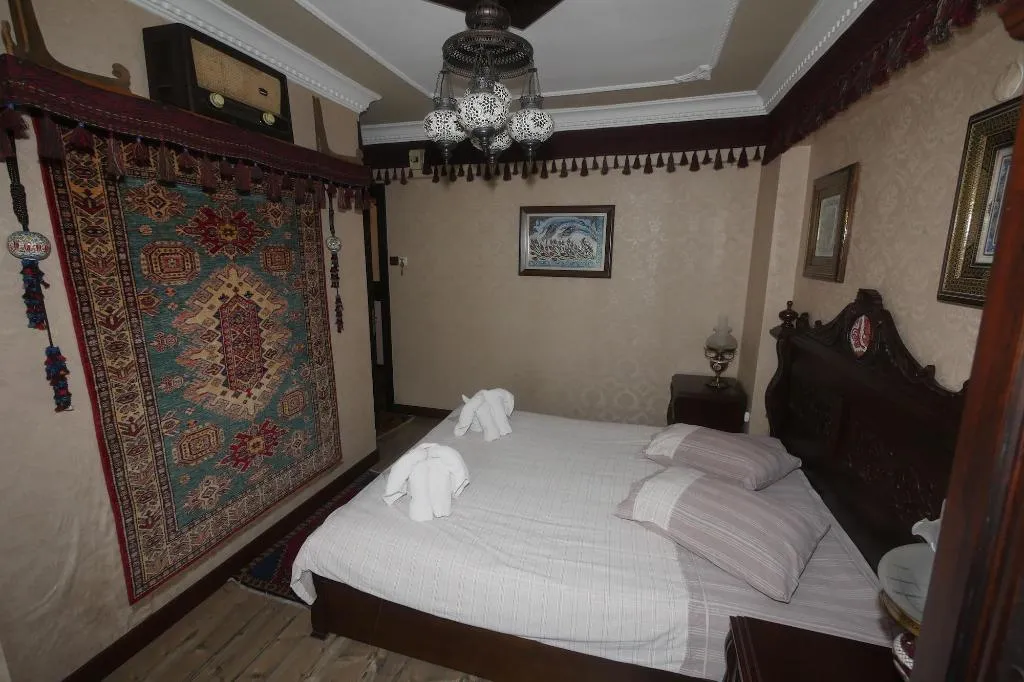 Room, Bella, Izmir