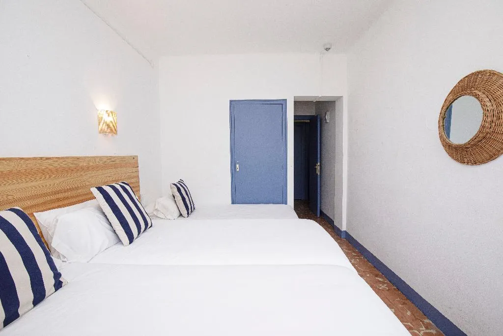 TRIPLE STANDARD Room, Hotel Casa Mas, Costa Brava