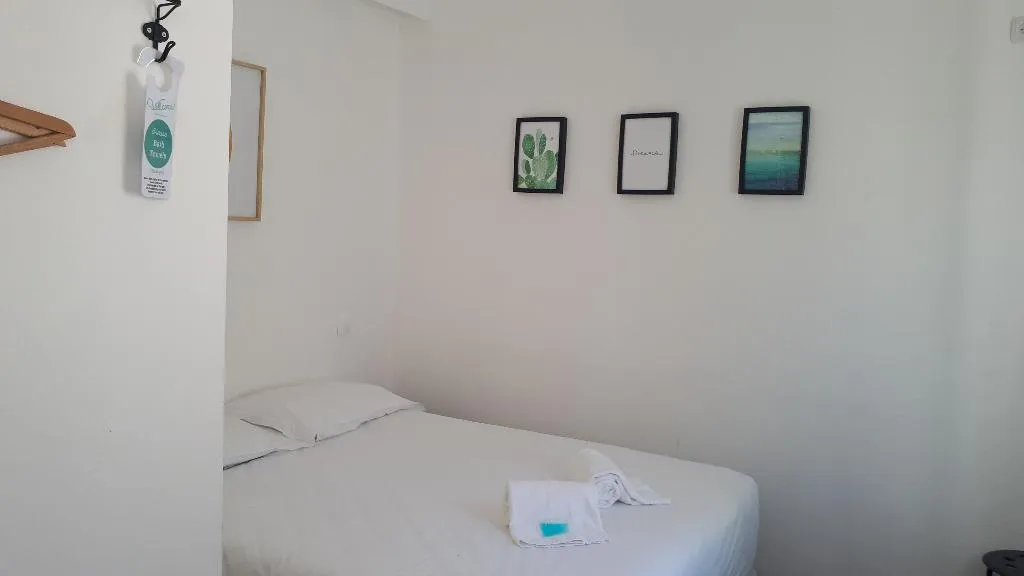 DOUBLE CLASSIC Room, Well’Come! to The Backyard House, Algarve