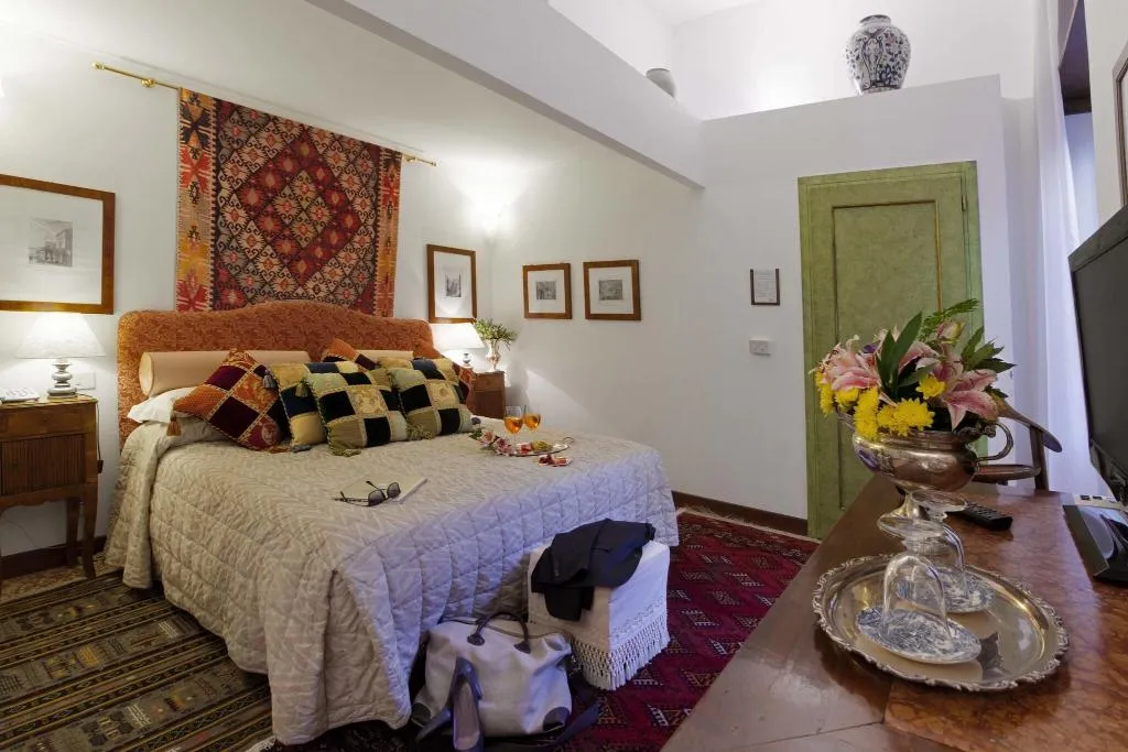 DOUBLE DELUXE KING BED Room, Palazzetto Pisani, Venice