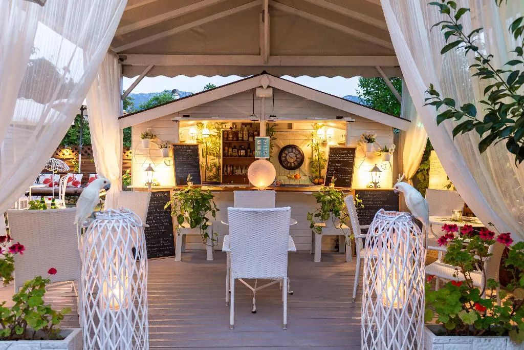 Bar, V.A. Boutique Apartments and Suites, Corfu