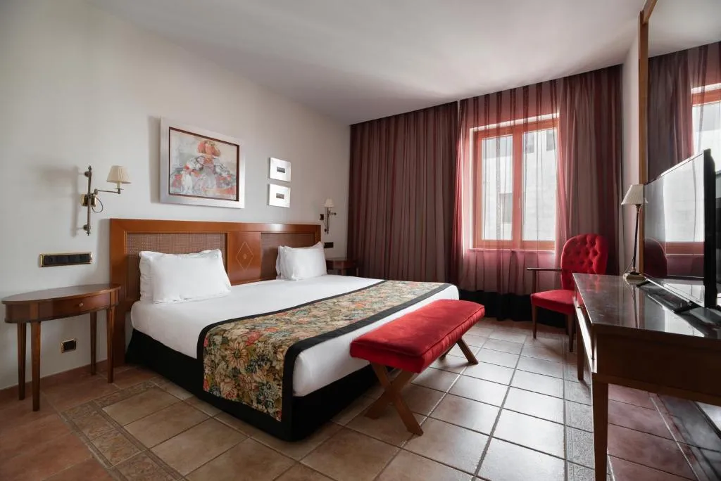 JUNIOR SUITE STANDARD Room, Dorma Alfonso VIII, Madrid
