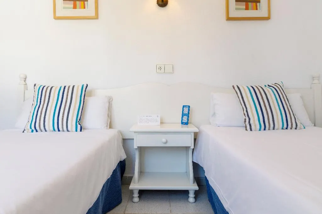 SUITE POOL VIEW Room, Mar Hotels Alcanada, Majorca