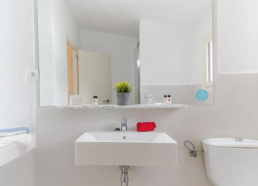 Room, FERGUS Style Punta Arabi, Ibiza