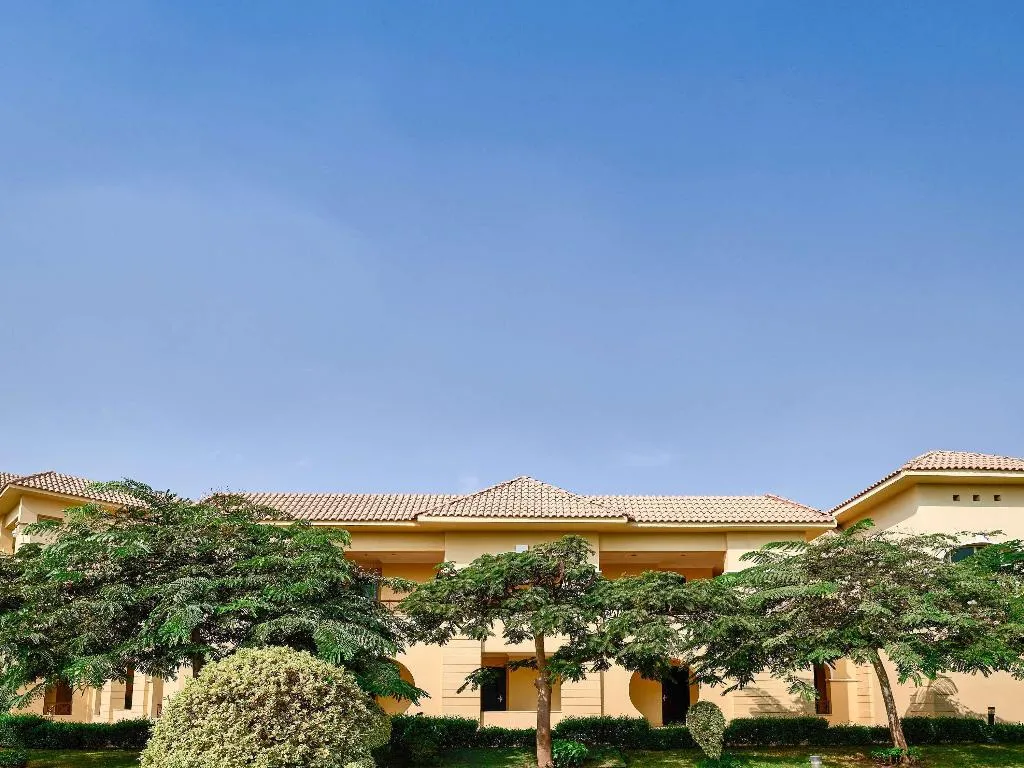 TWIN PREMIER Room, Movenpick Cairo Media City, Cairo