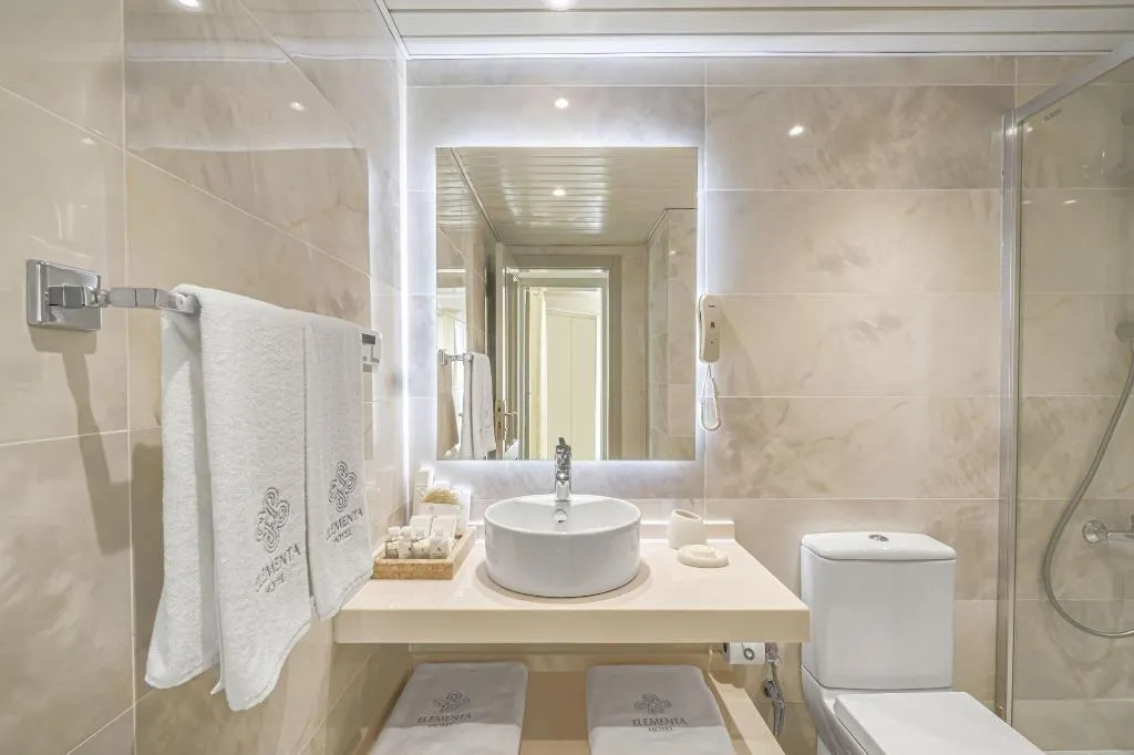 JUNIOR SUITE WITH TERRACE Room, Elementa Luxury Boutique Hotel, Bodrum
