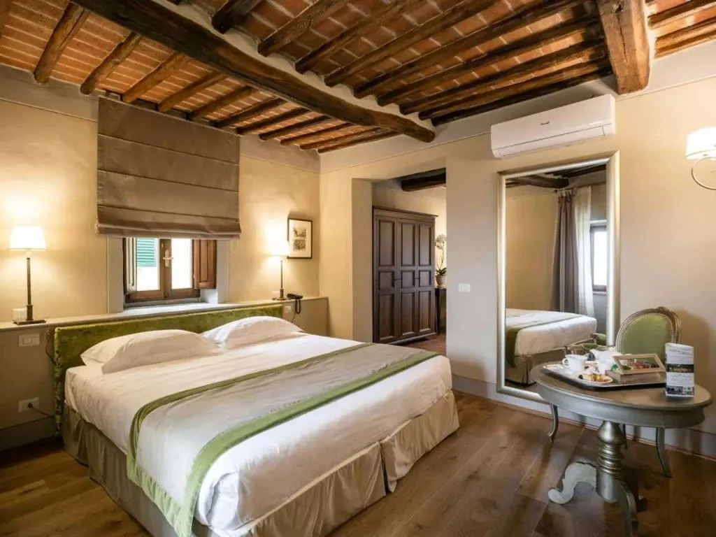 Room, Palazzo Leopoldo Dimora Storica & Spa, Florence