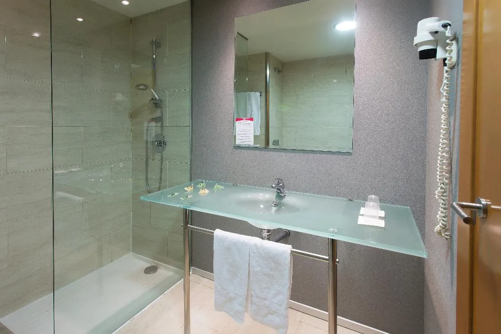 Room, AG Express Elche, Costa Blanca