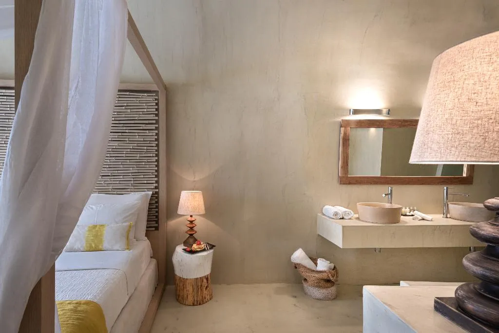 SUITE WITH PRIVATE POOL Room, Mythical Blue Luxury Suites, Santorini