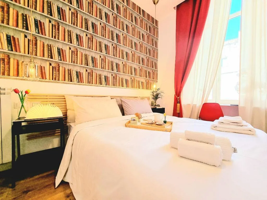 Room, Daily Napoli, Naples