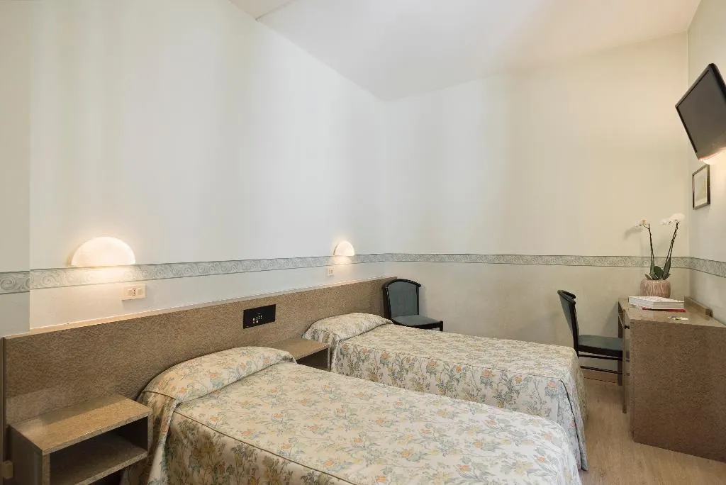 Double or Twin STANDARD Room, Garibaldi, Venice