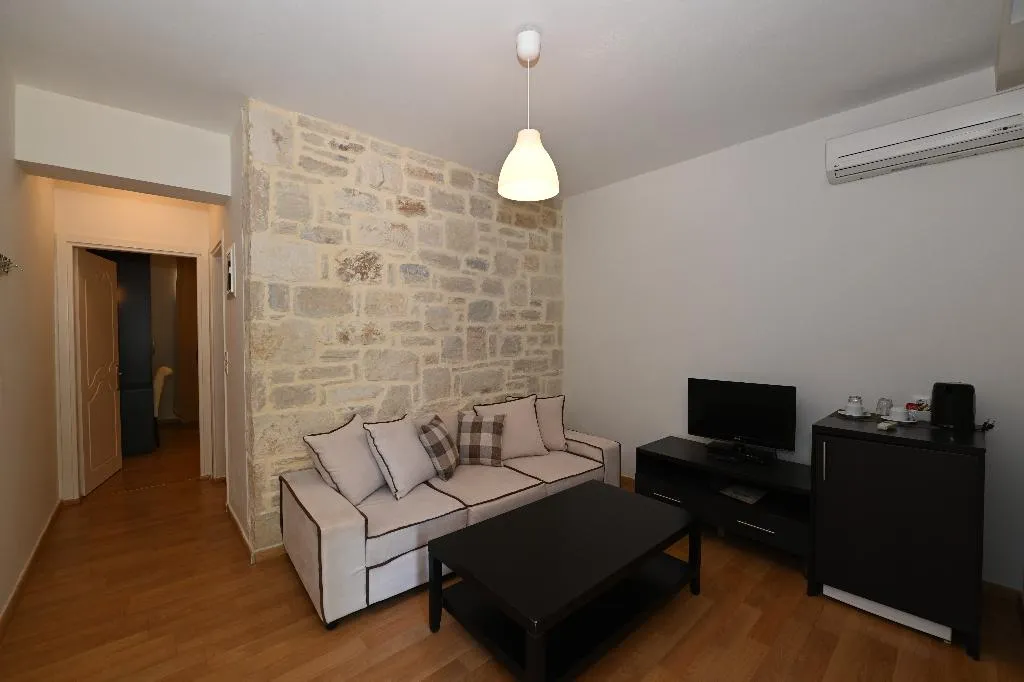 JUNIOR SUITE STANDARD Room, RG Village Crete, Crete