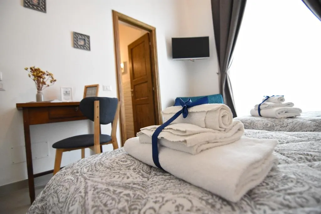 Double or Twin DUPLEX SUPERIOR Room, B&B Crianza, Naples