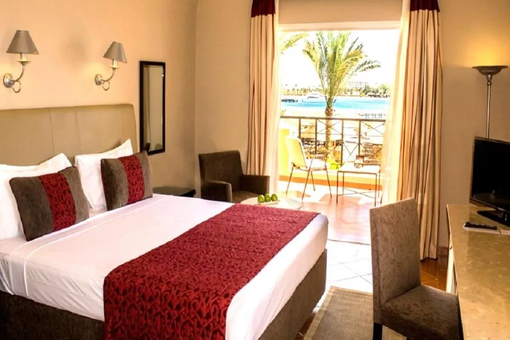DOUBLE SUPERIOR QUEEN BED Room, JAZ Makadina, Red Sea Riviera