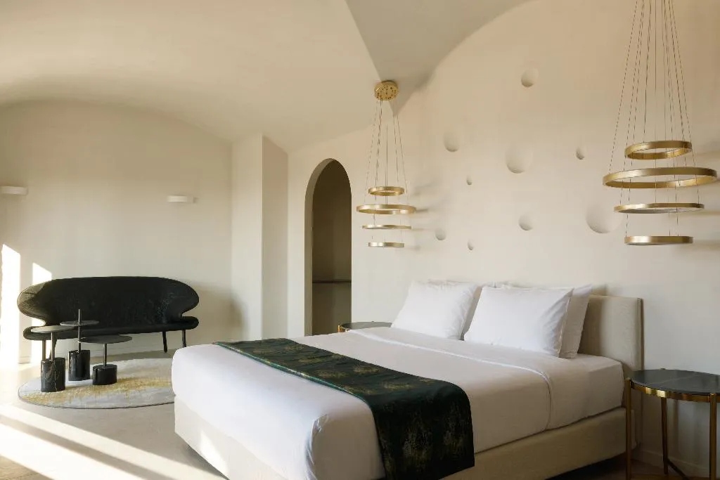 VILLA WITH PRIVATE POOL Room, Elysian Retreat, Santorini