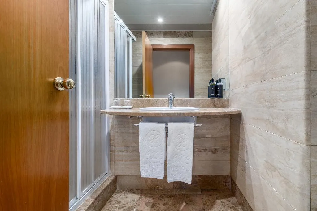 Double or Twin STANDARD Room, Exe Pozuelo, Madrid