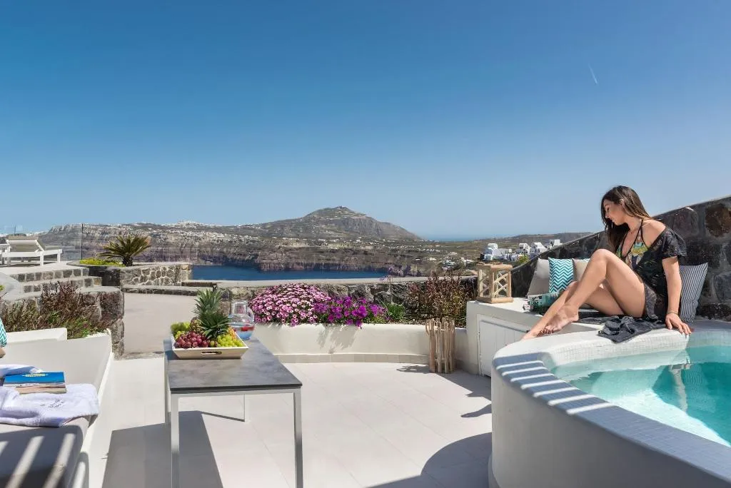 Room, Elements of Caldera Suites, Santorini