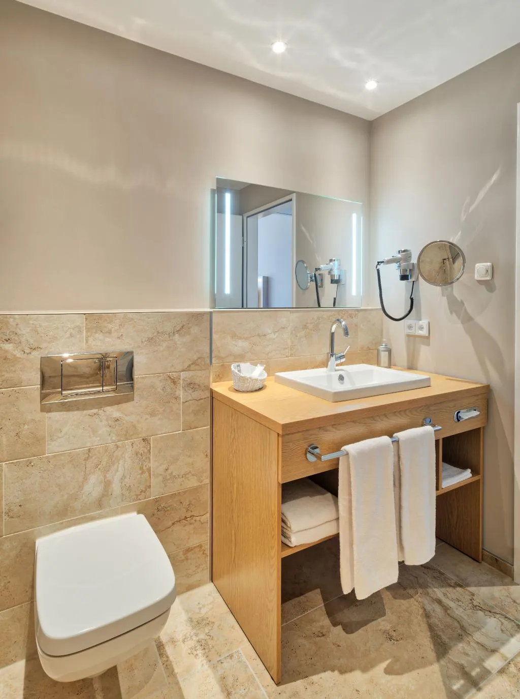 DOUBLE DELUXE Room, Hollywood Media Hotel, Berlin