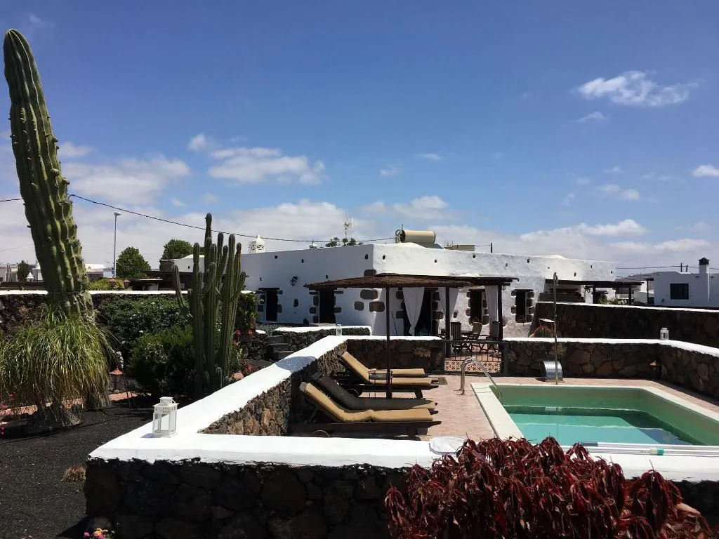 Sports and Entertainment, El Caserio de Guime, Lanzarote