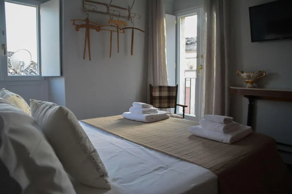 Room, ZIOLì, Catania
