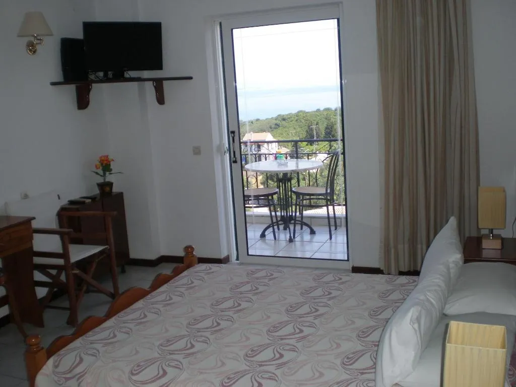 Room, 75 Steps Taverna And Accomodation, Corfu