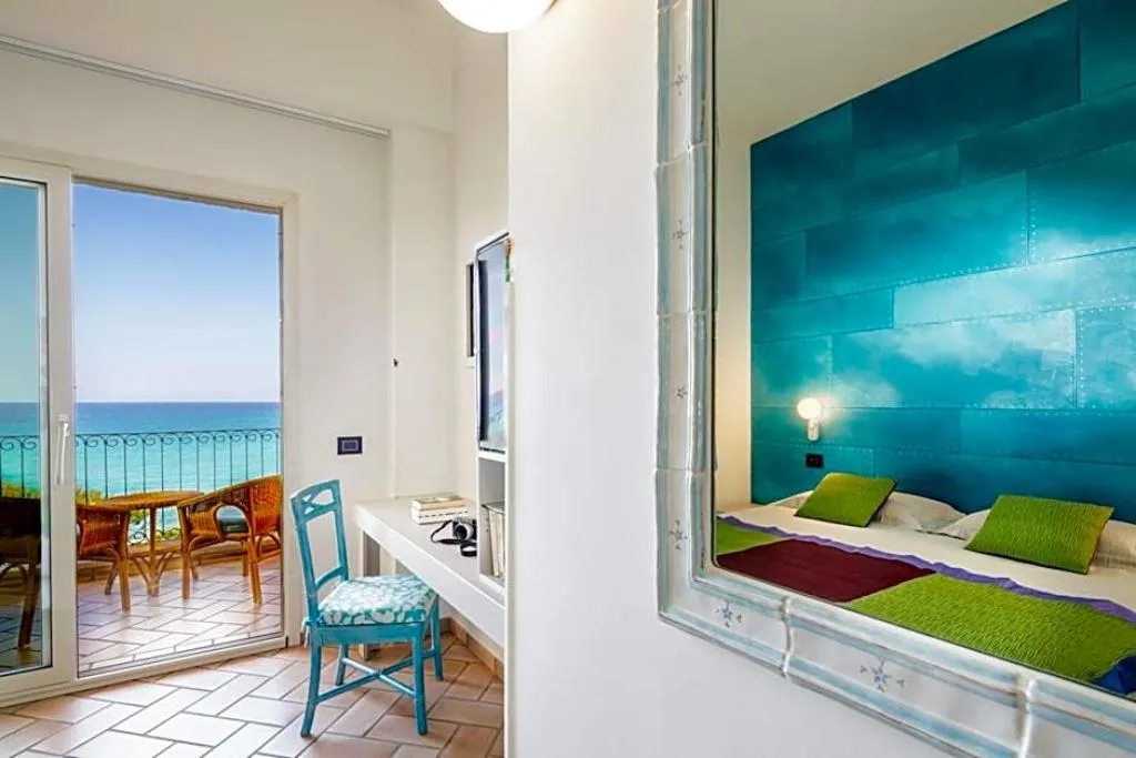 DOUBLE DELUXE SEA VIEW Room, Stella Maris, Cagliari