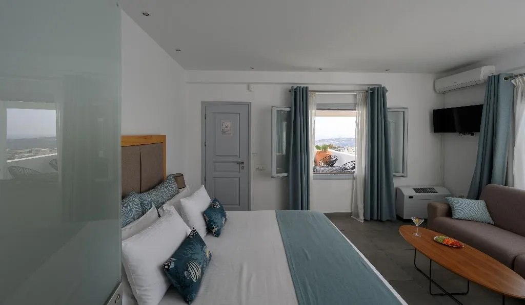 JUNIOR SUITE STANDARD Room, Impressive One, Santorini