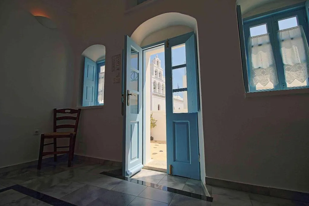 SINGLE SUPERIOR Room, Aethrio Sunset Village, Santorini