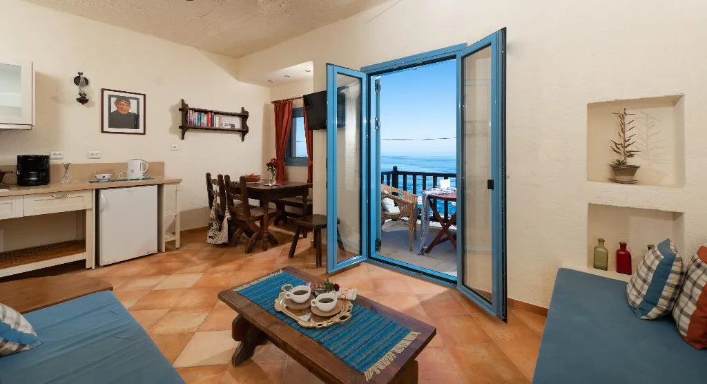 APARTMENT SUPERIOR SEA FRONT Room, Porto Sisi Hotel Apartments, Crete