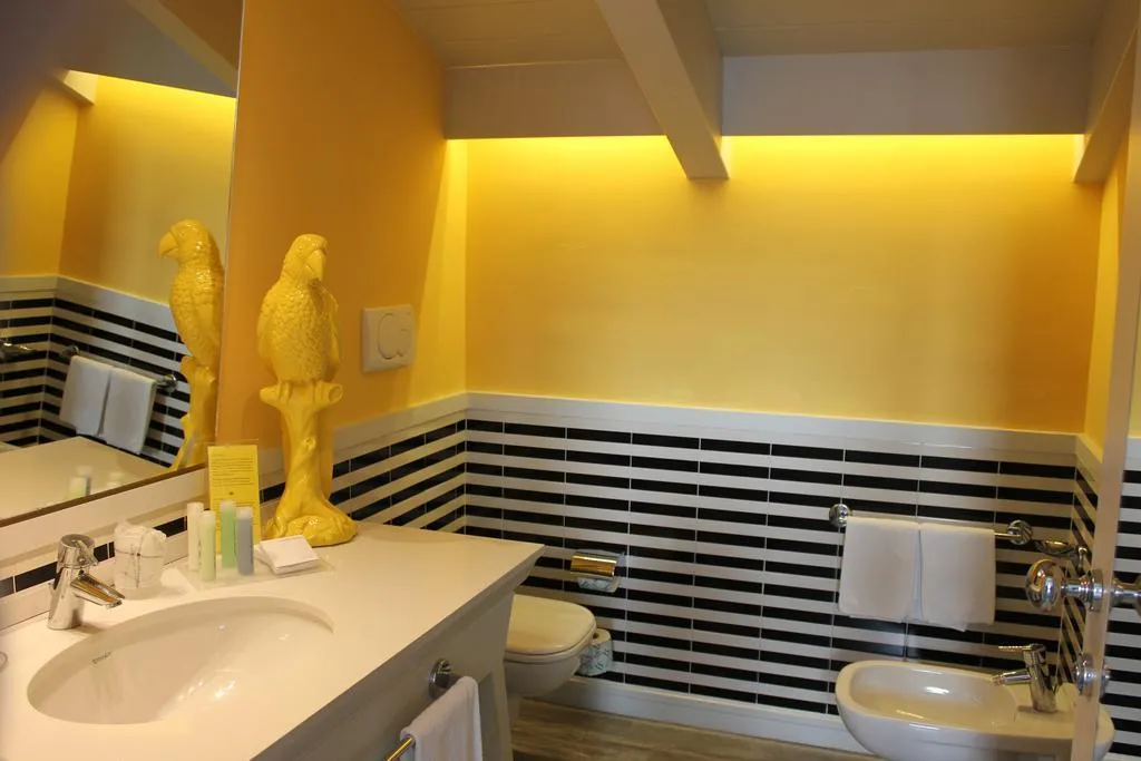 Room, Palazzo Jannuzzi Relais, Naples