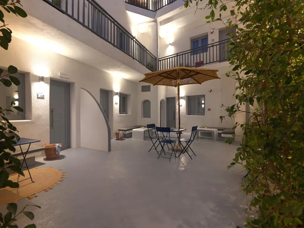 DOUBLE ECONOMY Room, Tatakis Design Hotel, Fira, Santorini
