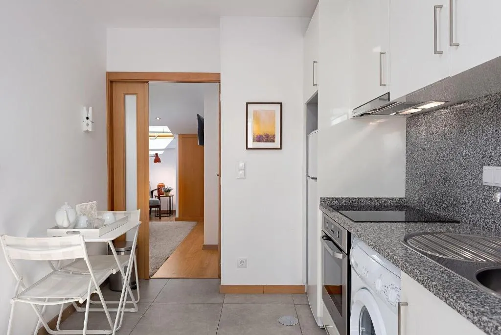 Room, Oporto Stories Apartments - Santa Catarina, 219, Porto