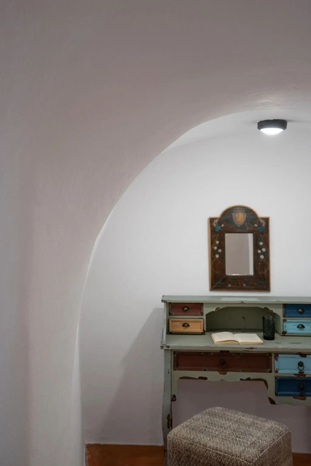 Room, Kastro Mansion, Santorini
