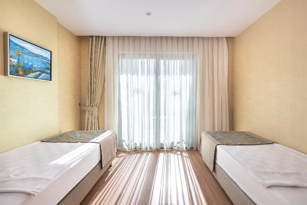 FAMILY ROOM LAND VIEW Room, Alan Xafira Deluxe Resort & Spa, Antalya