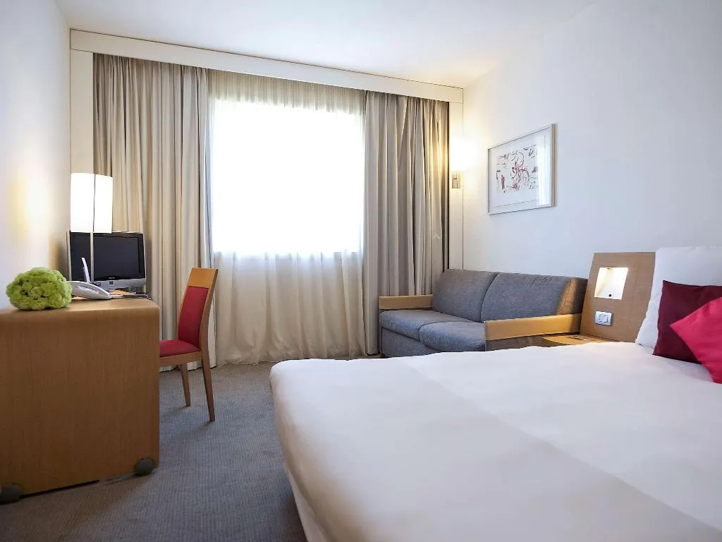 DOUBLE SUPERIOR WITH DOUBLE BED Room, Novotel Roma Est, Rome