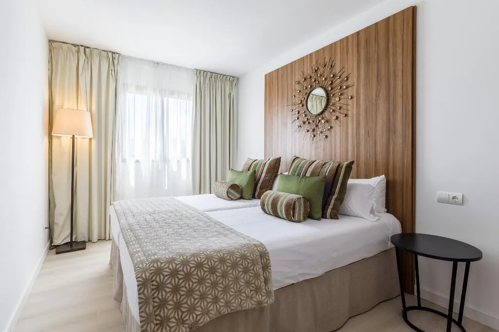 SUITE TWO BEDROOMS Room, Zafiro Palace Alcudia, Majorca