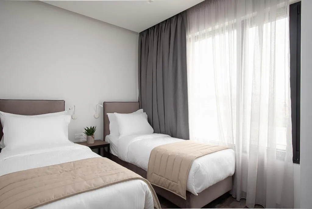 Room, Athenian Spirit, Athens