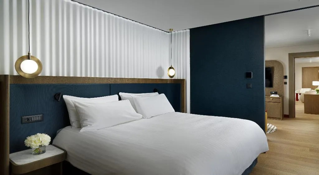 SUITE LUXURY Room, Athenaeum InterContinental Athens, Athens