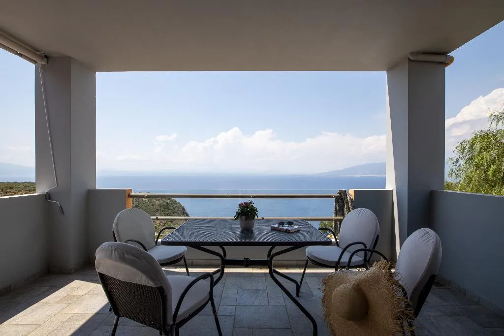 VILLA SEA VIEW WITH PRIVATE POOL Room, Searocks Exclusive Village, Kalamata