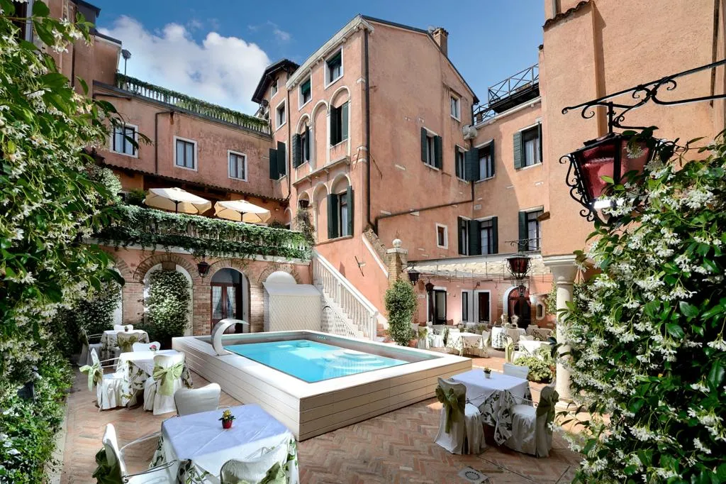 Pool, Giorgione Hotel, Venice