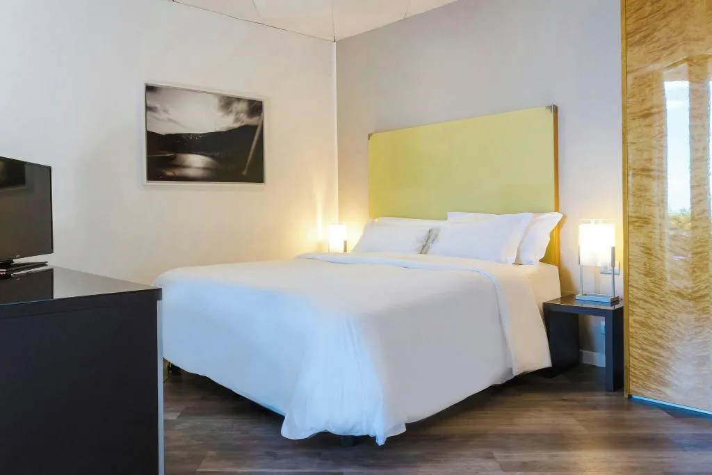 DOUBLE DELUXE WITH VIEWS Room, Four Points by Sheraton Catania Hotel & Conference, Catania