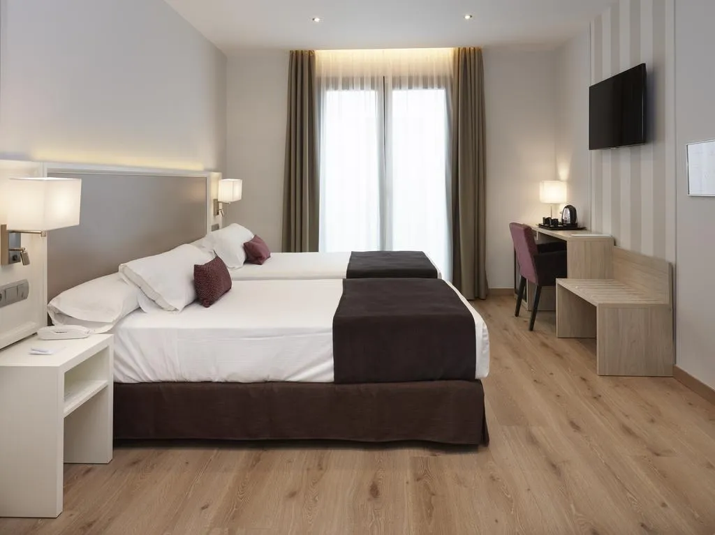 DOUBLE STANDARD Room, Maestranza, Costa Del Sol
