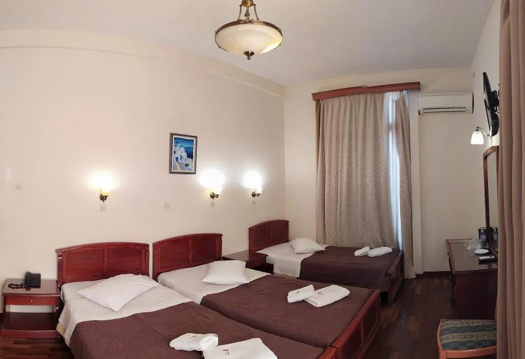 TRIPLE STANDARD Room, Cecil hotel, Athens