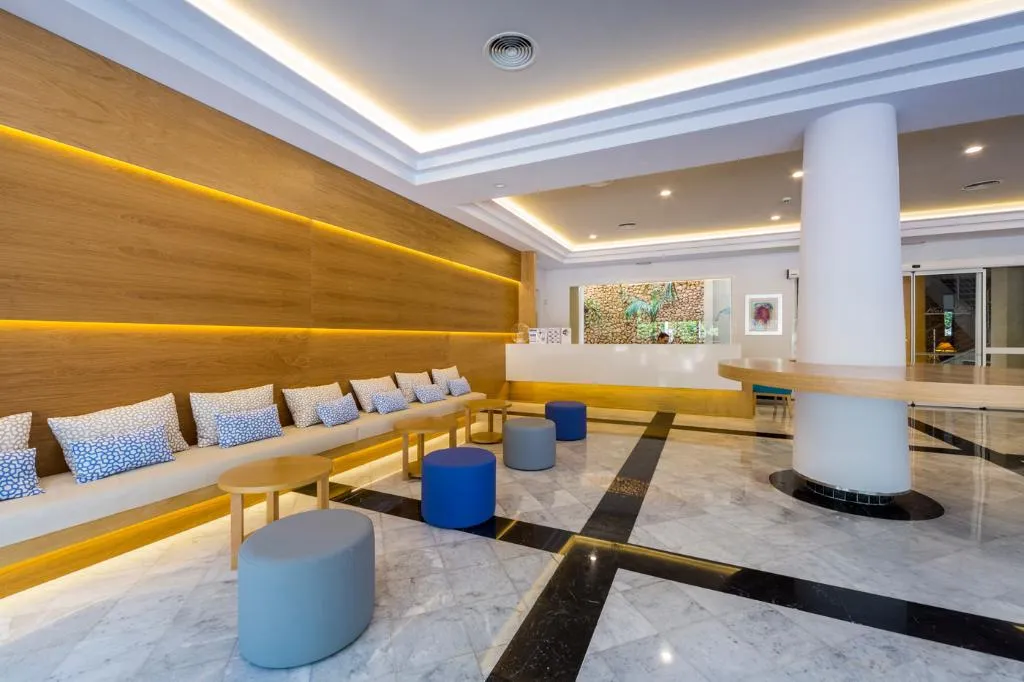 Lobby, Comitas Floramar, Menorca
