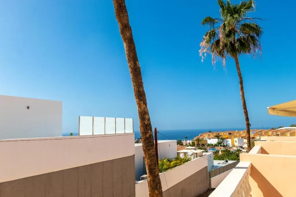 General view, Paradise Court Aparthotel, Tenerife