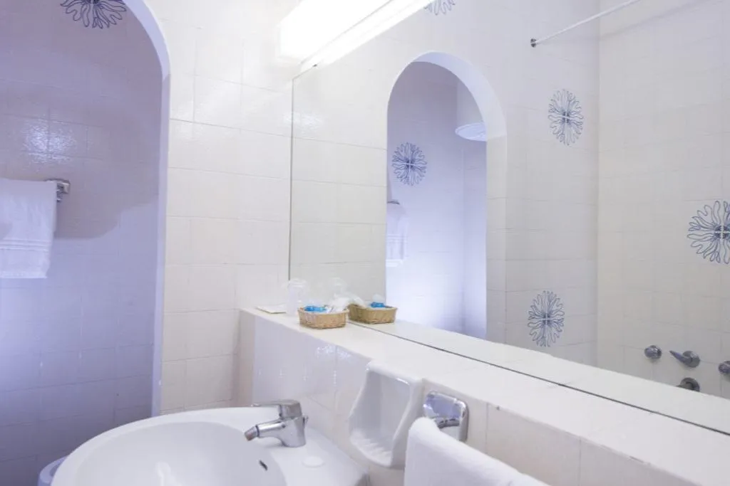 Double or Twin ECONOMY Room, Grand Hotel Excelsior, Naples