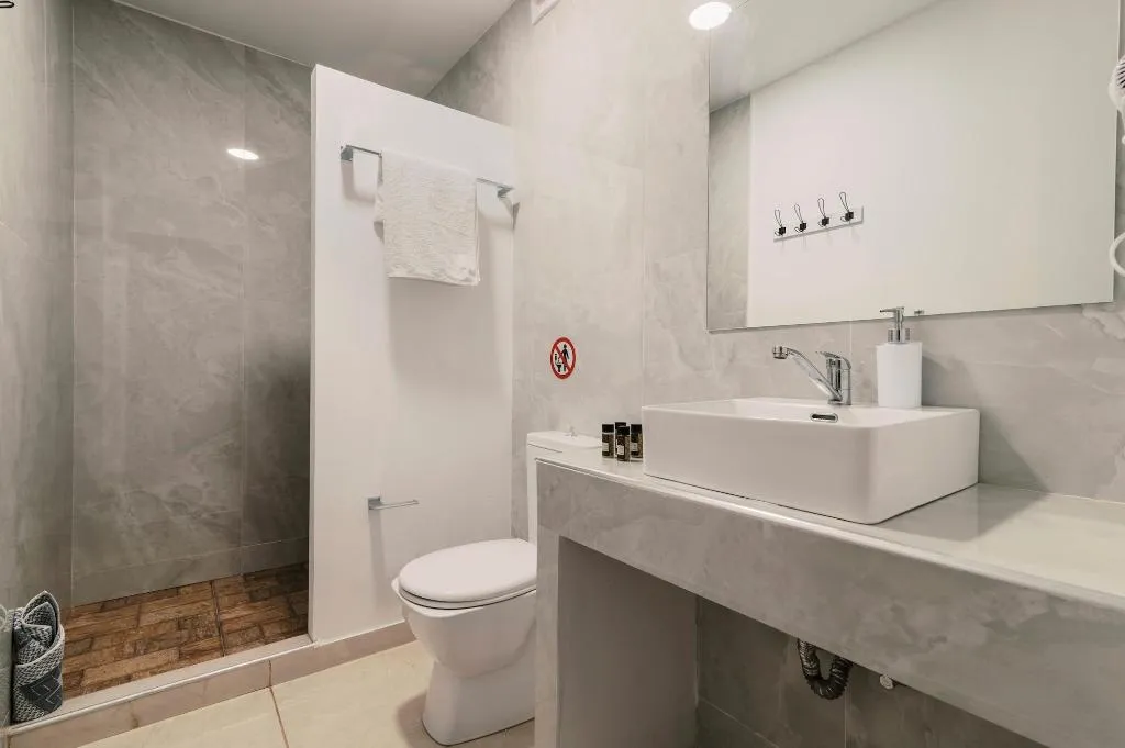 Room, Bamboo Suites, Rhodes